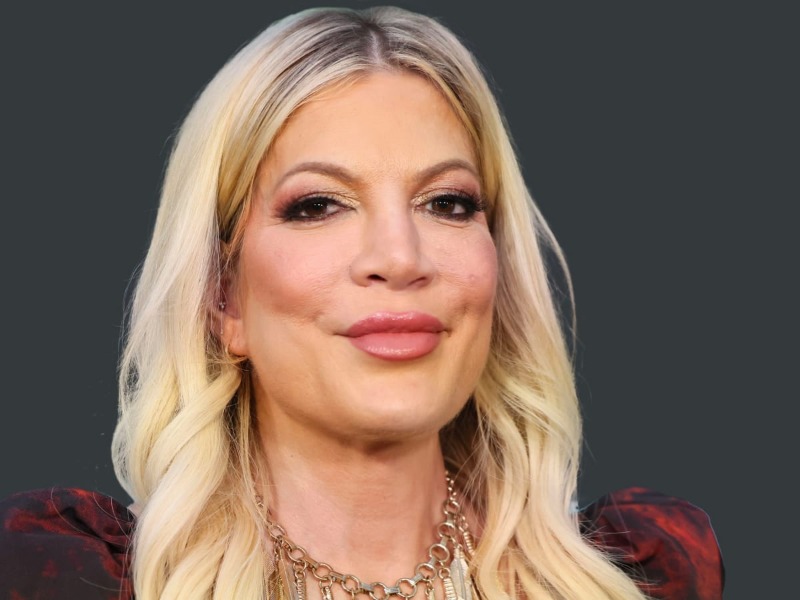 shoutout from Tori Spelling